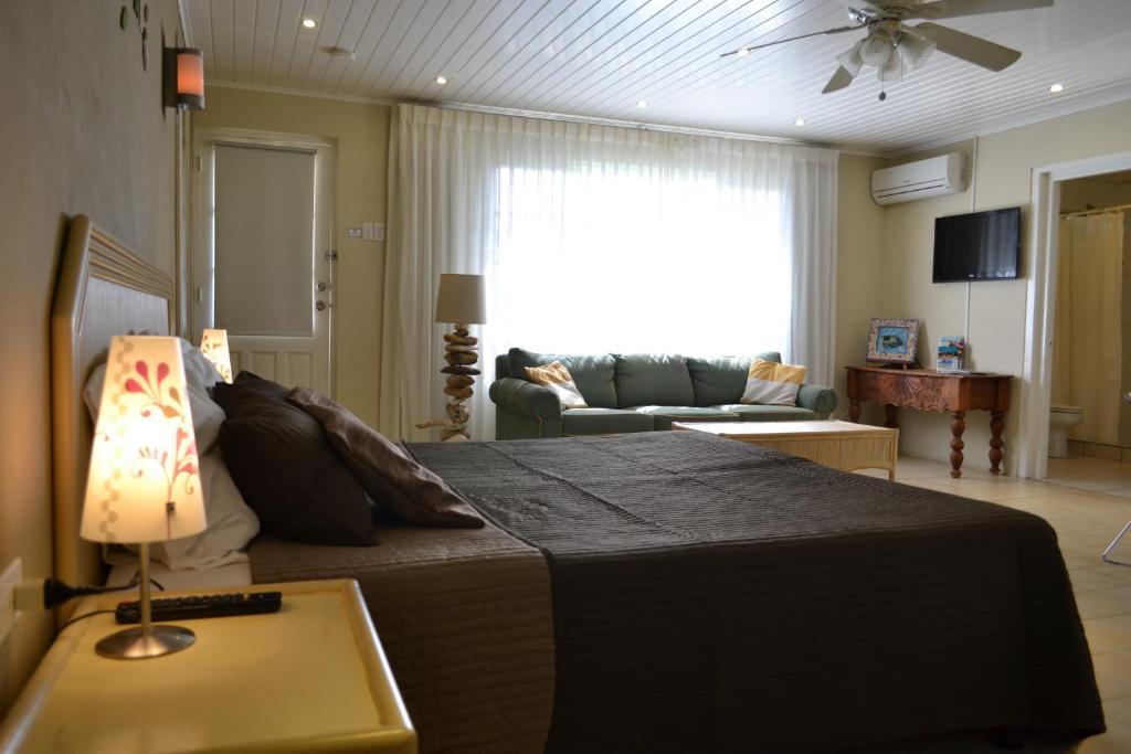 Bananas Apartments Adults Only Палм Бич Номер фото